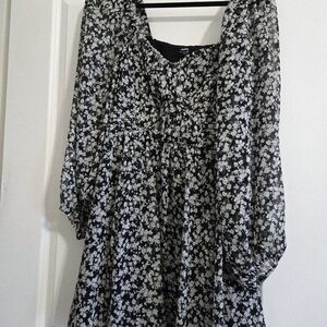 Express Black and White Floral Long Sleeve Dress